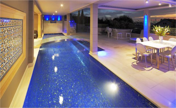 2011 MBA Excellence in Swimming Pool Awards Winner Traditional or Geometric Concrete Pools 100,001 & over